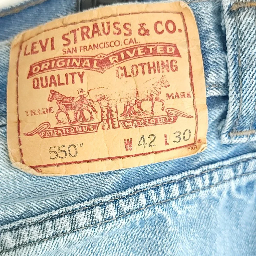Levi's Jeans Men's 42x30 550 Relaxed Fit Blue Denim Faded Distressed - Picture 11 of 15